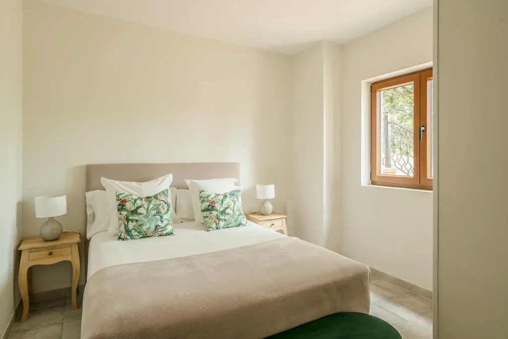 Dormitorio principal en apartamento para 6