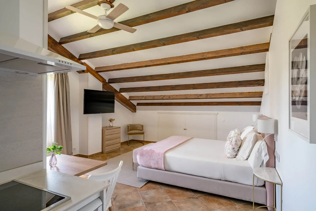 Zona de descanso en el estudio para 2 personas Bosques del Saja con vistas al entorno